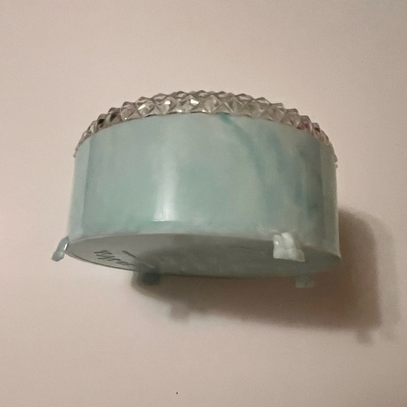 Vintage April Shower De Luxe Dusting Powder Container Only NO POWDER OR PUFF. - Picture 6 of 11